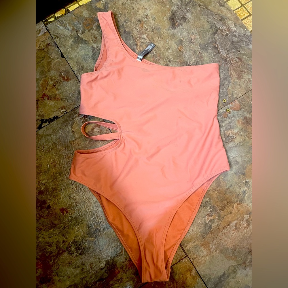 Bathing suit